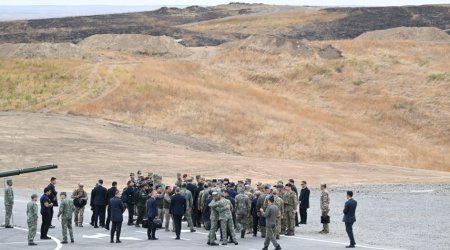 3 ölkənin müdafiə naziri Xocavənd rayonunda hərbi texnikanın sərgisində &ndash; FOTO