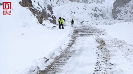 Quba-Xınalıq yolu buz bağladı: qurumlar hərəkətə keçdi – VİDEO