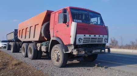 Hövsanda yük maşınından meyit tapıldı