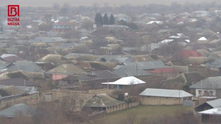 Şəkidə uşaq bağçası şadlıq evinə SIĞINIB – 11 ildir qəzalı bina YENİLƏNMİR – ŞİKAYƏT/FOTO