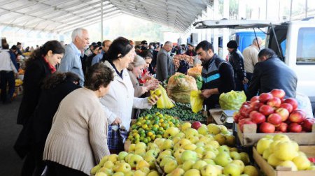 Market, yoxsa yarmarka bahadır? - VİDEO