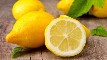 Əvvəl 30 qəpik, indi 1 manat – Limonun kəskin bahalaşmasının səbəbi BƏLLİ OLDU