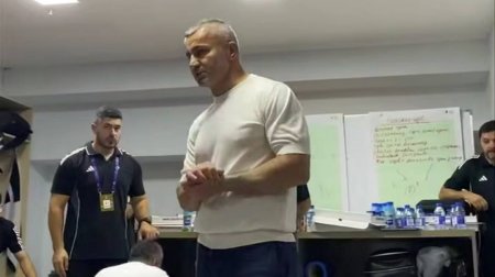 Baş məşqçidən oyunçularına TƏBRİK: “Siz böyük futbolun içindəsiz” - VİDEO