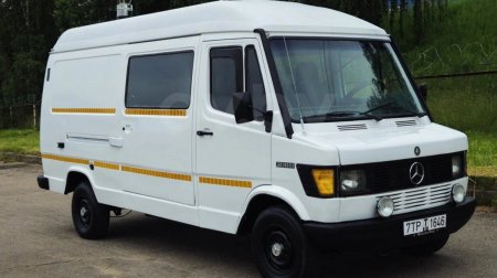 Belarusda qeyri-adi mikroavtobus: Saunalı "Mercedes-Benz" satışa çıxarıldı – FOTO