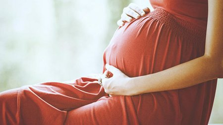 Ağdamda körpələrinə işgəncə verən ana üçüncü uşağa HAMİLƏDİR