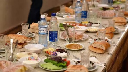 Daha bir rayonda dəbdəbəli ehsan süfrələri LƏĞV EDİLDİ