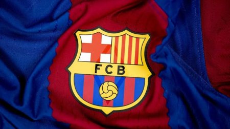 "Barselona" 17 yaşlı azərbaycanlı futbolçu ilə müqavilə imzaladı - FOTO