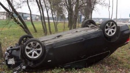Tovuzda avtomobil aşdı - Bir ailənin 4 üzvü xəsarət aldı