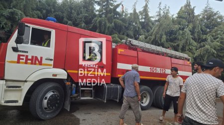 Xaçmazın Palıdlı kəndində anidən şiddətli YANĞIN BAŞLAYIB - FOTO