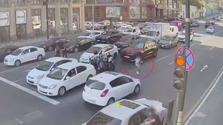 Bakıda piyadanın vurulduğu qəzanın ANBAAN VİDEOSU