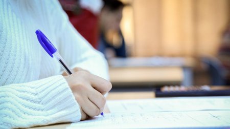 Universitetlərin boş qalan yerlərinə qəbul olunanların qeydiyyatı BAŞLAYIR – BU TARİXDƏ