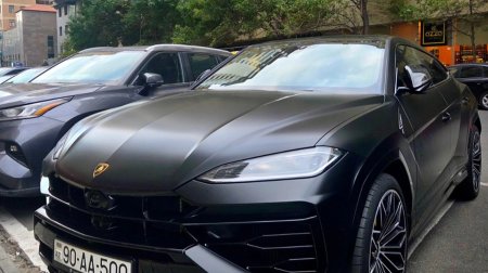 Ramiz Mehdiyevin nəvəsi Bakıda yarım milyonluq maşınla gəzir - VİDEO