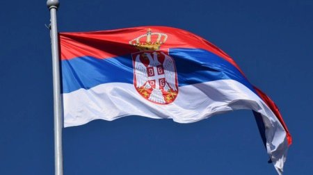 Serbiyada qatarların hərəkəti dayandırıldı - Terror TƏHLÜKƏSİ - VİDEO