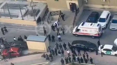 Xırdalanda yeniyetmə binadan yıxılaraq həyatını itirdi – VİDEO