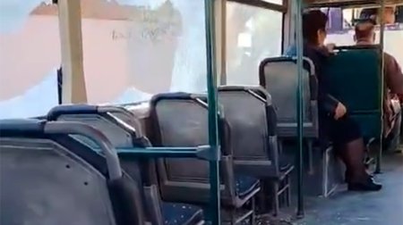Sürücü avtobusu niyə bu vəziyyətdə idarə edib? - VİDEO