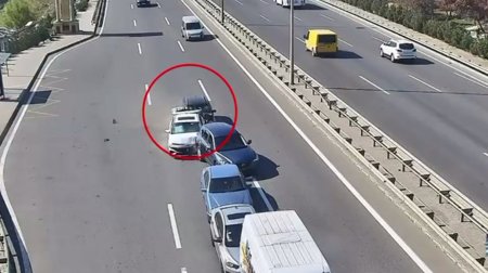 Bakıda ani diqqətsizliyin səbəb olduğu qəzaların ANBAAN VİDEOSU