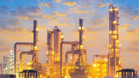 Çinin neft emalı zavodları Rusiyadan neft alışını azaldır – SANKSİYALARDAN QORXURLAR?