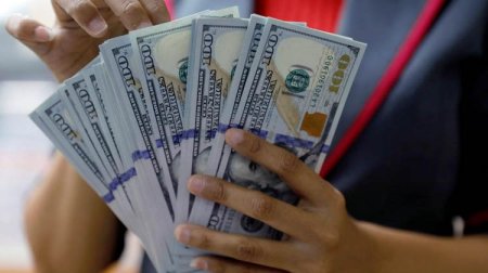 Avro və rubl ucuzlaşdı - Dollar isə...