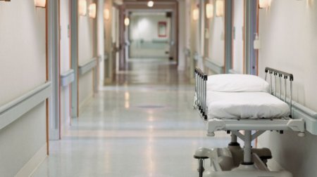 Gəncədə maşın 39 yaşlı qadını xəstəxanalıq etdi