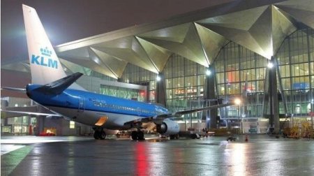 Saratov hava limanı BAĞLANDI