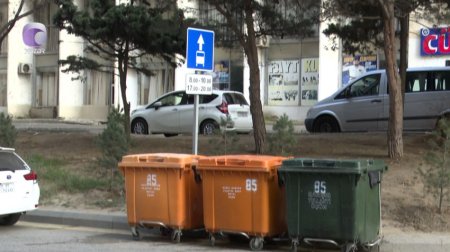 Bakıda zibil konteynerləri avtobus zolağına qoyuldu - VİDEO
