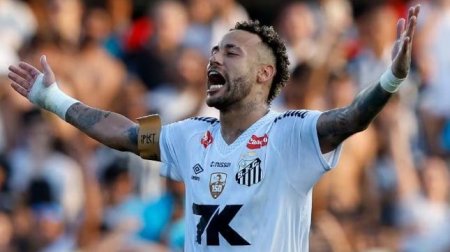 Neymarın “Santos”la müqaviləsi ERTƏLƏNDİ