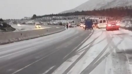 Ölkənin hansı yolları buz bağlayıb? - RƏSMİ AÇIQLAMA - VİDEO