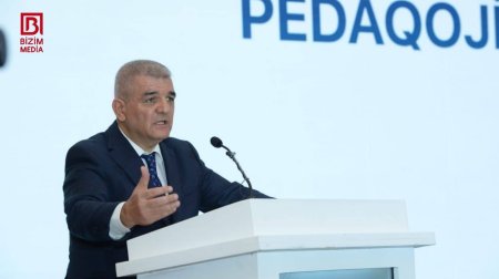 Fazil Mustafa: &ldquo;Dini yaxşı bilməyən yaxşı ateist ola bilmir&rdquo;