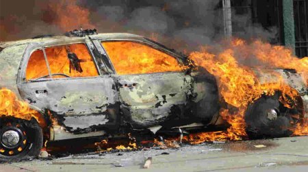 Mingəçevirdə avtomobil YANDI