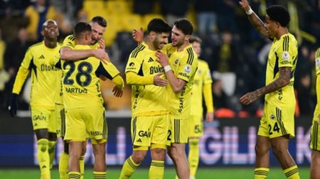 &ldquo;Fənərbağça&rdquo; &ldquo;Konyaspor&rdquo;u darmadağın etdi