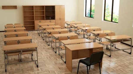 Şagirdlərin sosiallaşma TƏHLÜKƏSİ &ndash; Hansı məktəblərdə təhsil distant formaya KEÇİR?