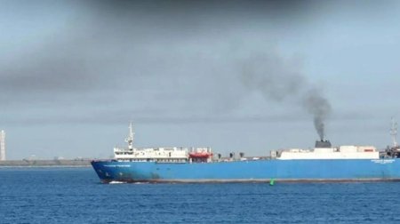 Ukrayna Rusiyanın yük gəmisinə hücum etdi - Ölənlər var &ndash; VİDEO