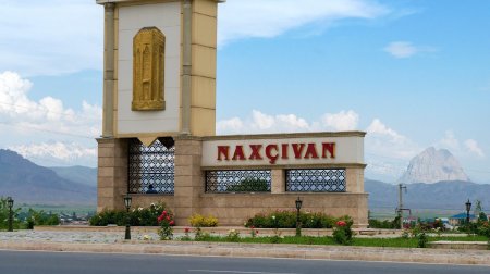 Naxçıvanda DƏHŞƏT: Ürəyi tutub ocağa yıxıldı, yanıb öldü