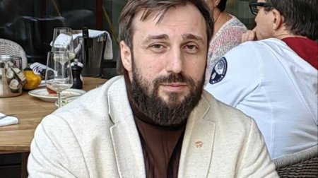 Putinin qardaşı oğlunun dostu özünü polis şöbəsindən yerə atdı