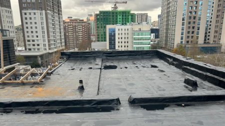 Bakıda təmir zamanı tarixi binaya vurulan zərər aradan qaldırılır &ndash; FOTO