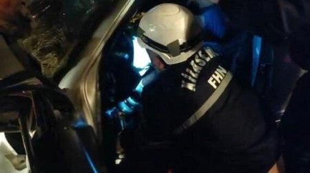 Goranboyda QƏZA: Sürücü belə xilas edildi &ndash; VİDEO