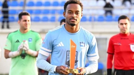 Premyer Liqada ayın qolunun qalibi MÜKAFATLANDIRILDI