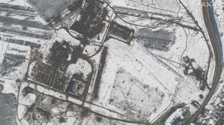 Ukrayna ordusu cəbhəboyu müdafiə qurğuları inşa edir