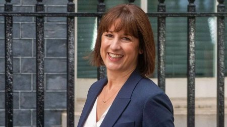 Britaniyalı nazirin pivəxanaya girişi qadağan edildi