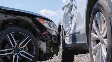 Ağcabədidə QƏZA: Şəhid bacısı xəsarət aldı