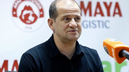 Elmar Baxşıyev istefaya göndərildi