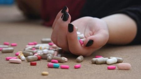 48 yaşlı qadın dərmandan ZƏHƏRLƏNDİ