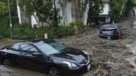 Kaliforniyada güclü qasırğa: 101 min ev işıqsız qaldı