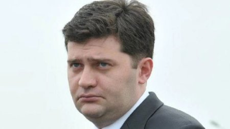 Gürcüstanın keçmiş müdafiə naziri həbs olunub