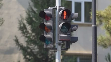 Bu ərazidə yeni svetoforlar quraşdırıldı &ndash; Həmişə qəza şəraiti YARANIRDI