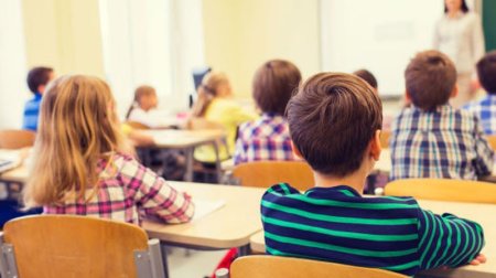 Kiyevdə gizli rus məktəbi fəaliyyət göstərir? - VİDEO