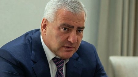 Paşinyanın həbs etdirdiyi iş adamı istintaq təcridxanasından evə BURAXILDI - VİDEO