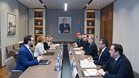 Ceyhun Bayramov NATO nümayəndəsi ilə görüşdü &ndash; FOTO