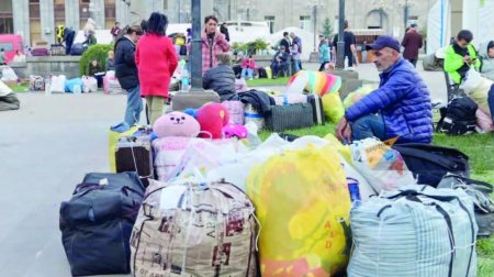 10 erməni Azərbaycandan Ermənistana köçdü &ndash; FOTO