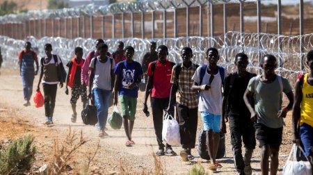 Bu ölkədən rekord sayda əcnəbi deportasiya olundu